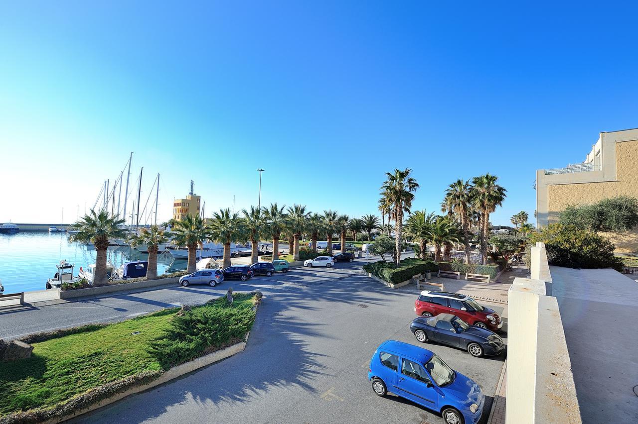Silvia Degli Aregai Lägenhet Santo Stefano al Mare Exteriör bild